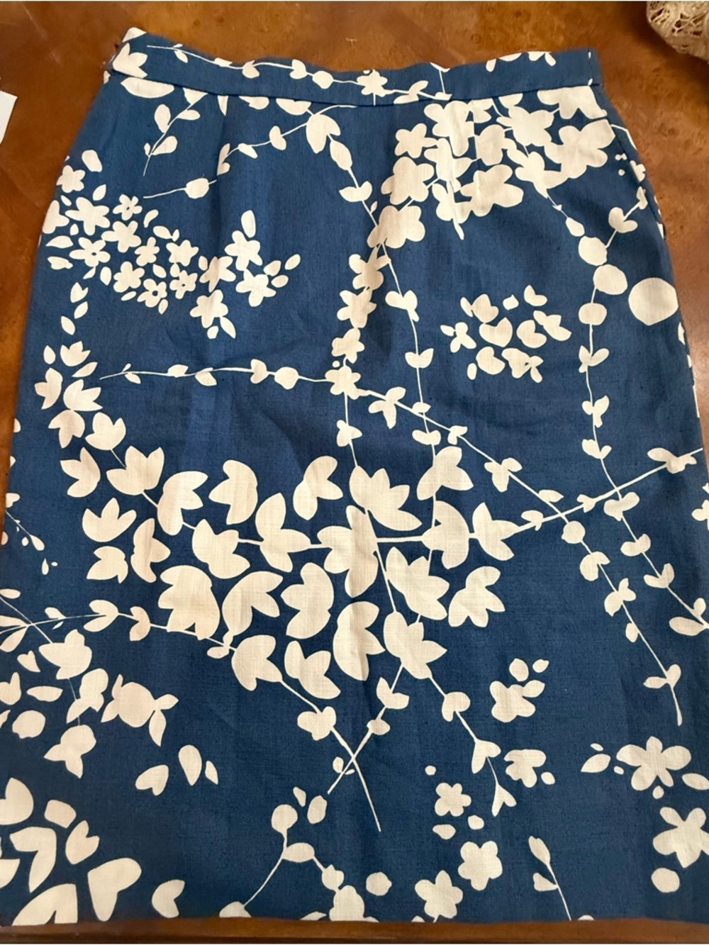 Michael Kors Italy Floral Skirt Size 4 EUC MSRP $295 - Picture 2 of 7
